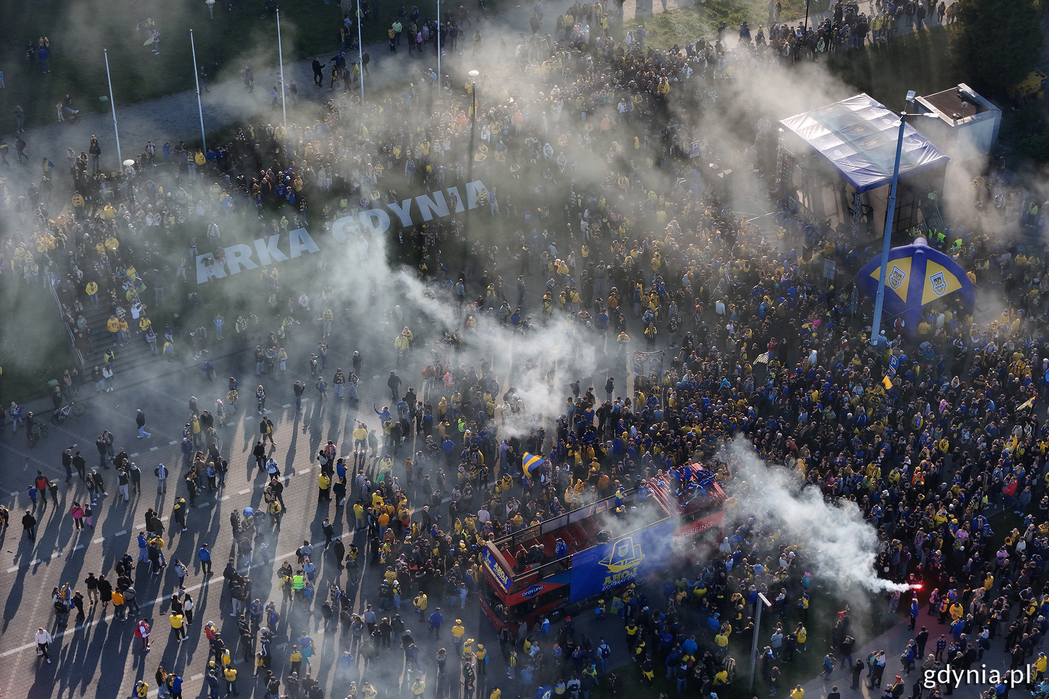 uroczystość z lotu ptaka