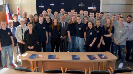 Złota młodzież koszykówki nagrodzona przez prezydenta