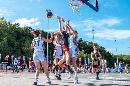 Koszykarze podczas turnieju 3x3 Gdynia