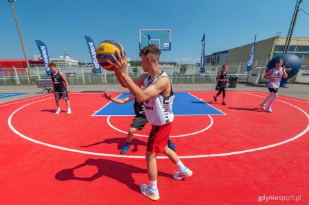 Koszykarze podczas turnieju 3x3 Gdynia