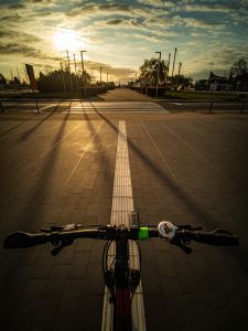 Rower na ścieżce rowerowej