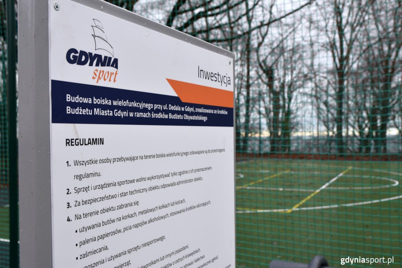 boisko przy Dedala