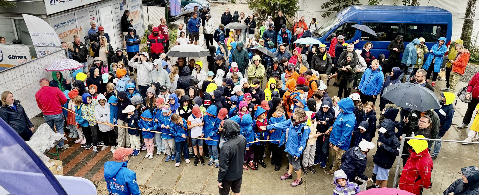 Młodzi żeglarze biorący udział w Puchar Opti Gdynia 2025